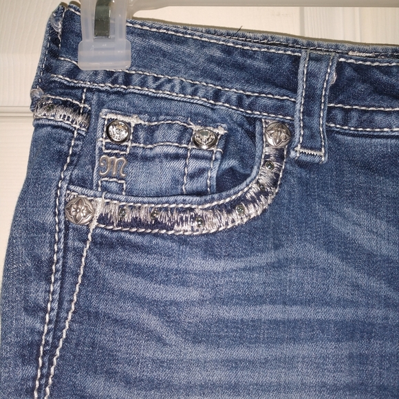 Euc Miss Me Bootleg Jeans Size 26 31 inseam - Picture 3 of 8